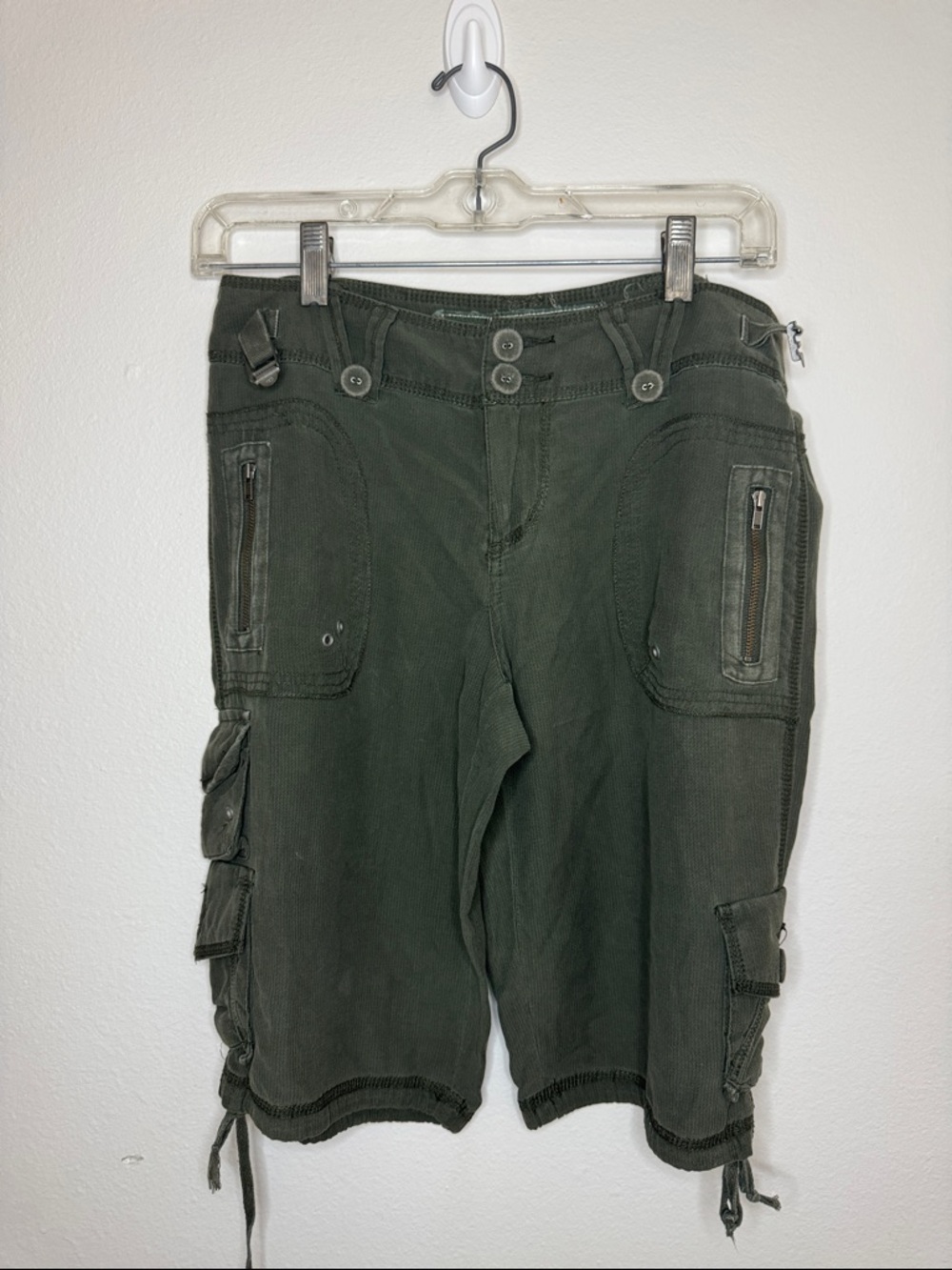 Da-Nang Olive Green Women's Cargo Shorts